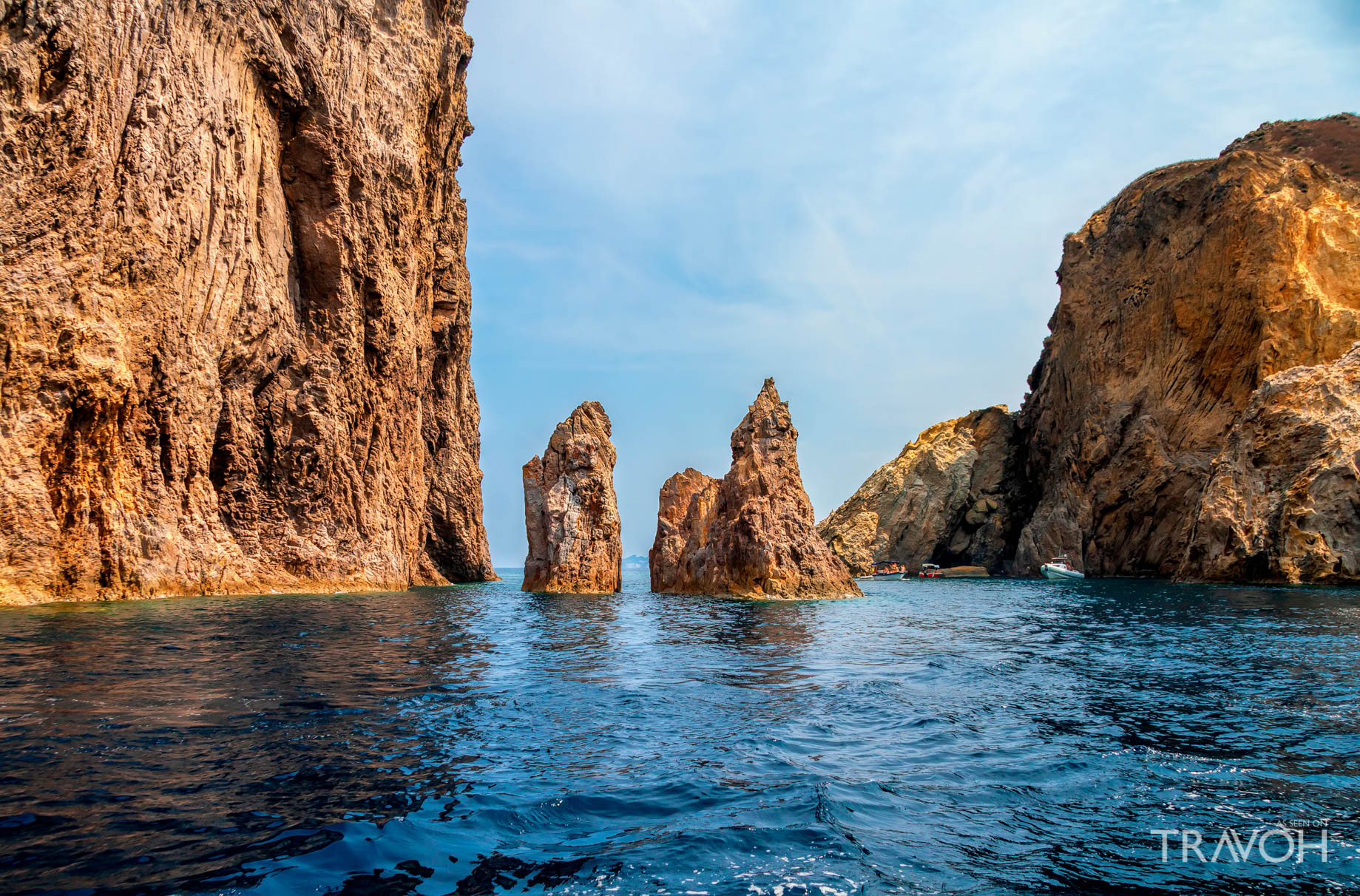 Yachting the Mediterranean - Explore the Rocky Coastline of Palmarola, Italy