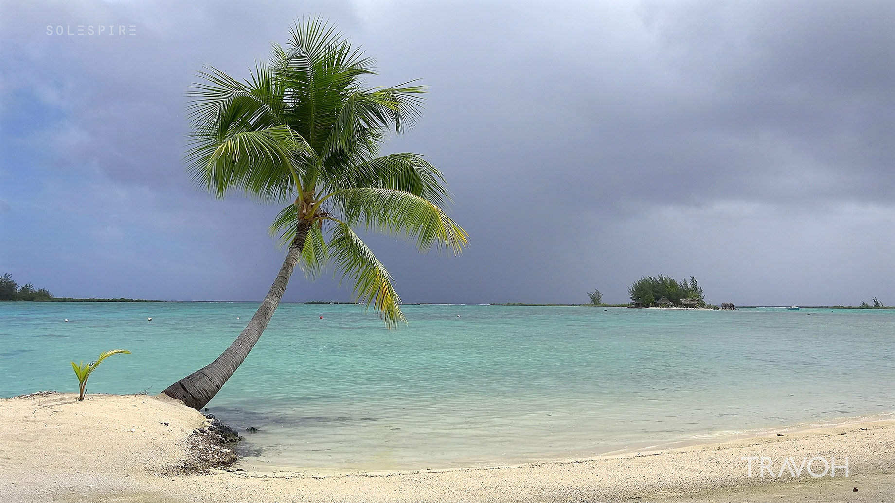 Gentle Ocean Waves, Natural Sounds, Rain Clouds, Sun - Motu Tane, Bora Bora, French Polynesia - 4K Travel Video