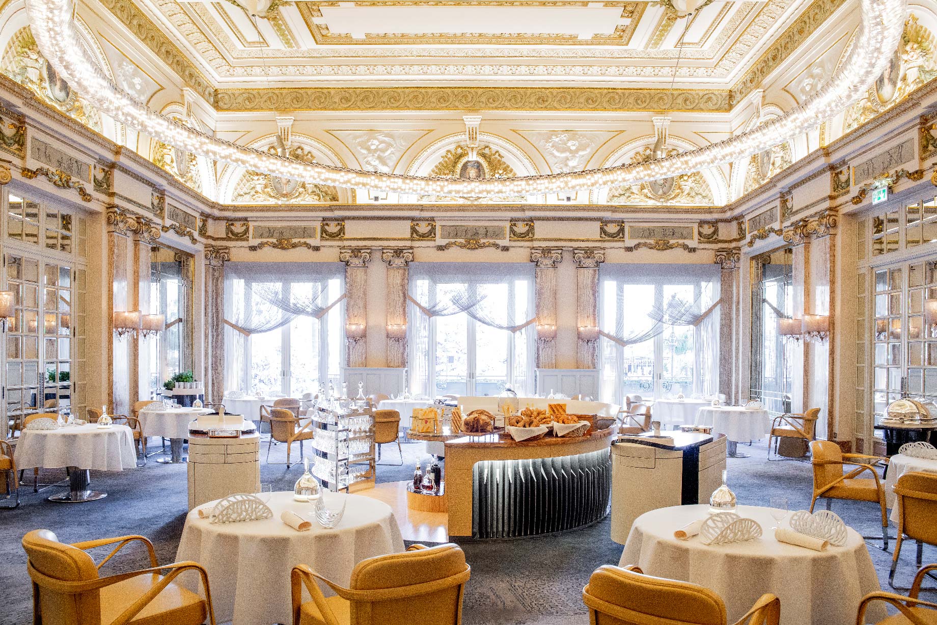 Discover Five of The Best Things to Do in Monaco in Winter - Le Louis XV - Alain Ducasse à l'Hôtel de Paris Restaurant
