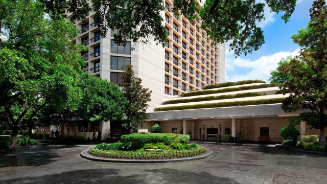 The St. Regis Houston Hotel - Houston, TX, USA - Hotel Exterior Entrance