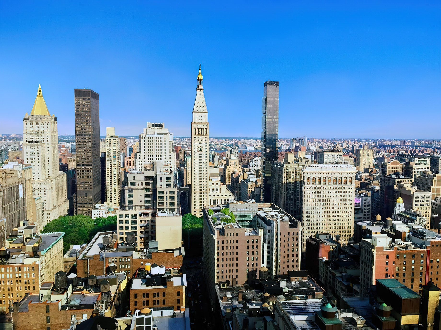 The New York EDITION Hotel – New York, NY, USA – Clocktower NYC Skyline View