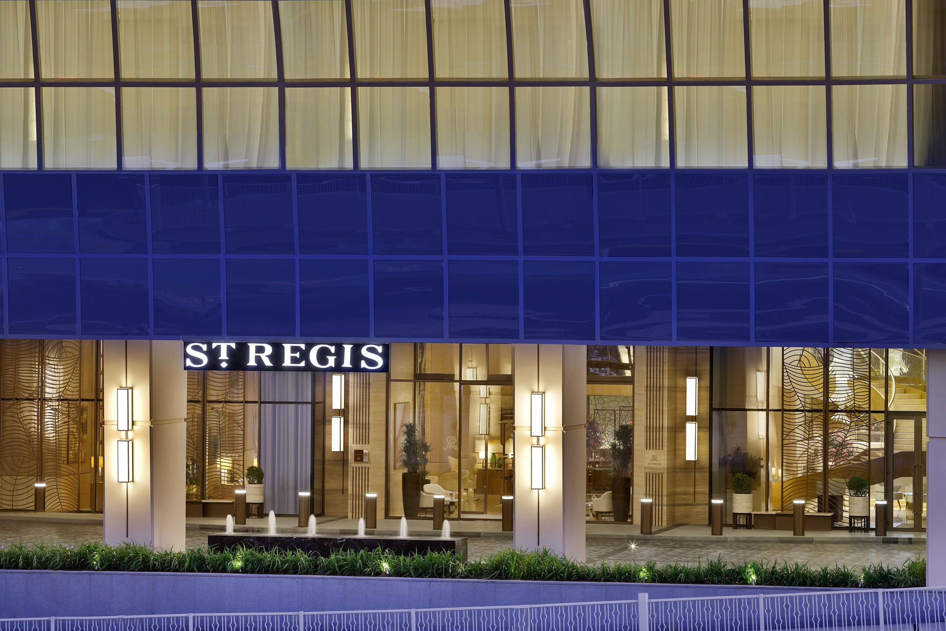 The St. Regis Dubai The Palm Jumeirah Hotel – Dubai, UAE – Hotel Entrance