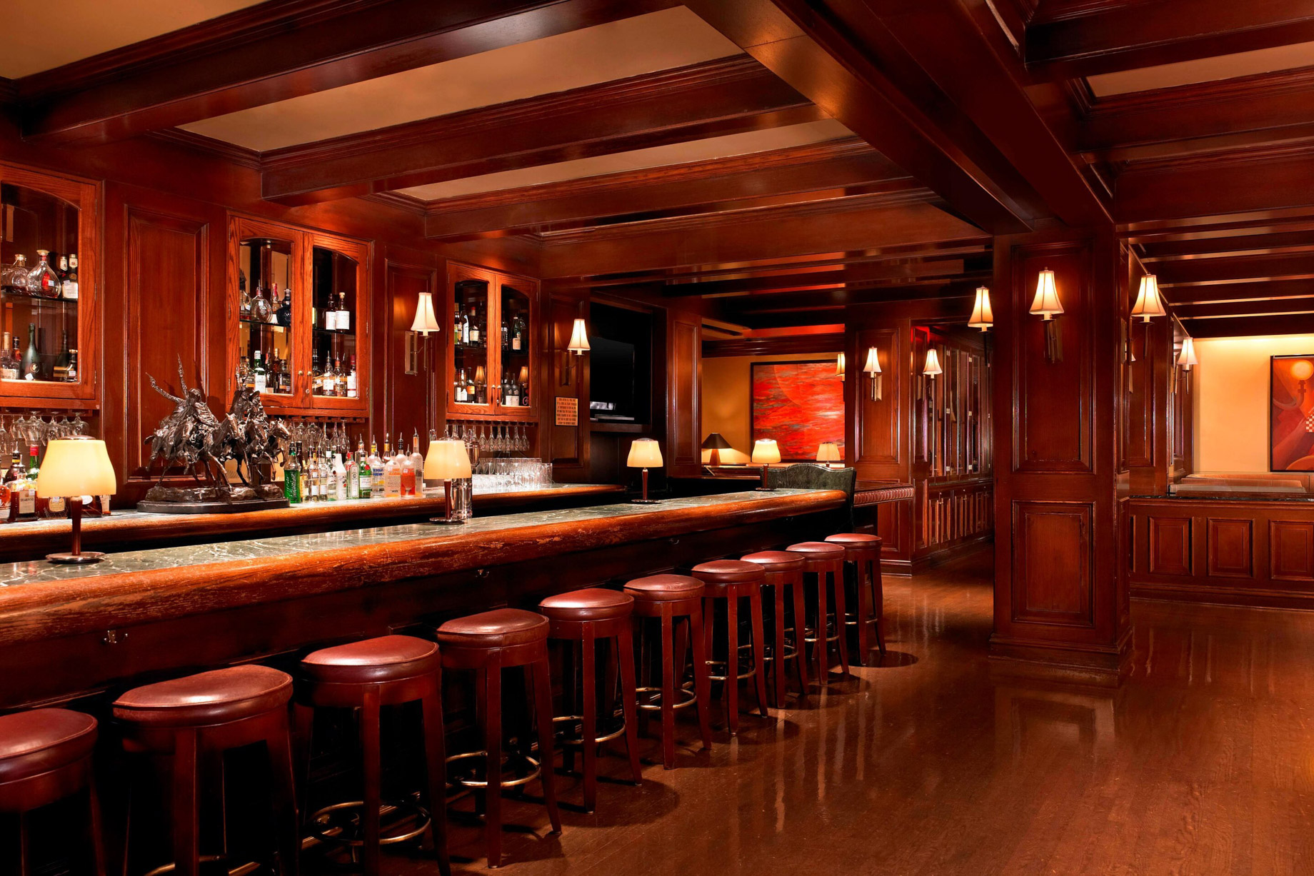 The St. Regis Houston Hotel - Houston, TX, USA - The Remington Bar
