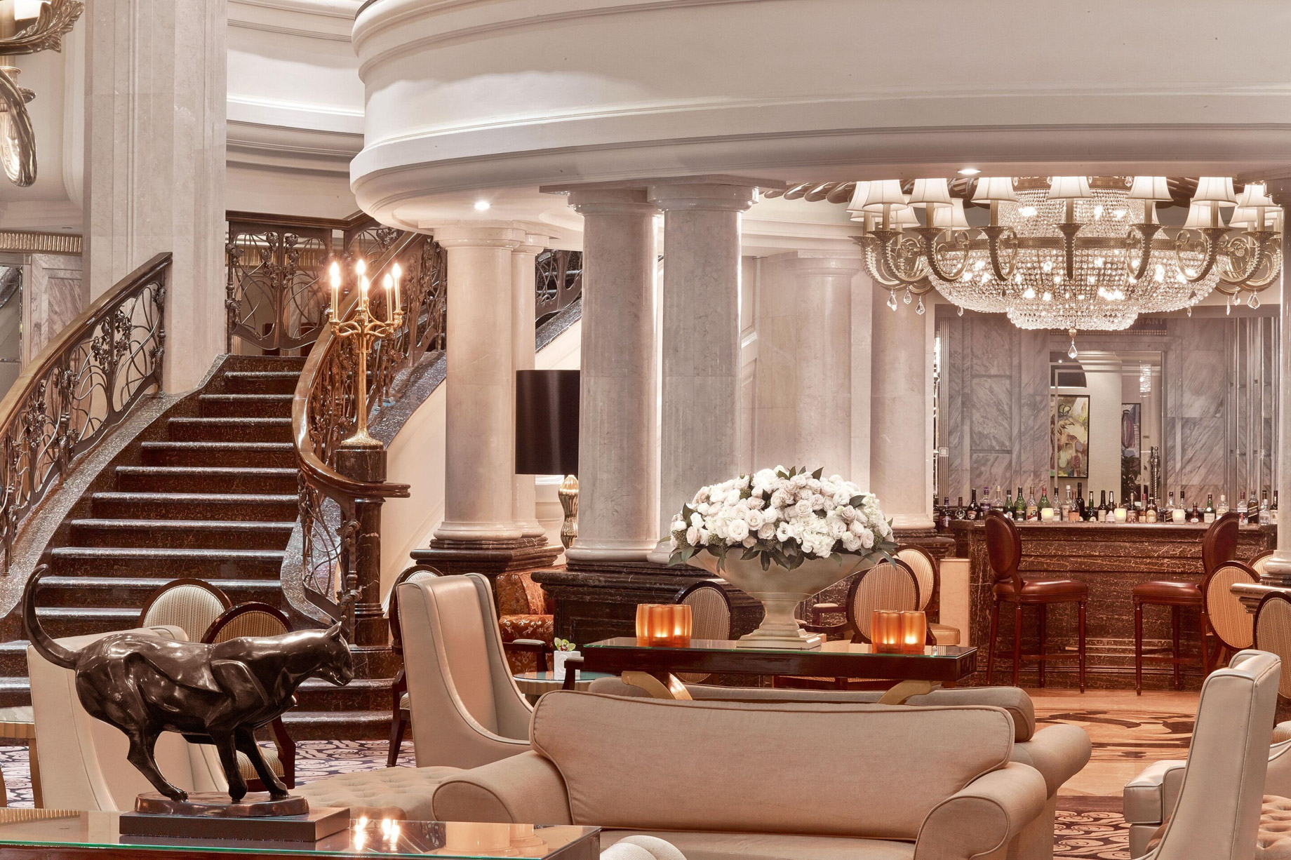 The St. Regis Moscow Nikolskaya Hotel - Moscow, Russia - Lobby Bar and Lounge