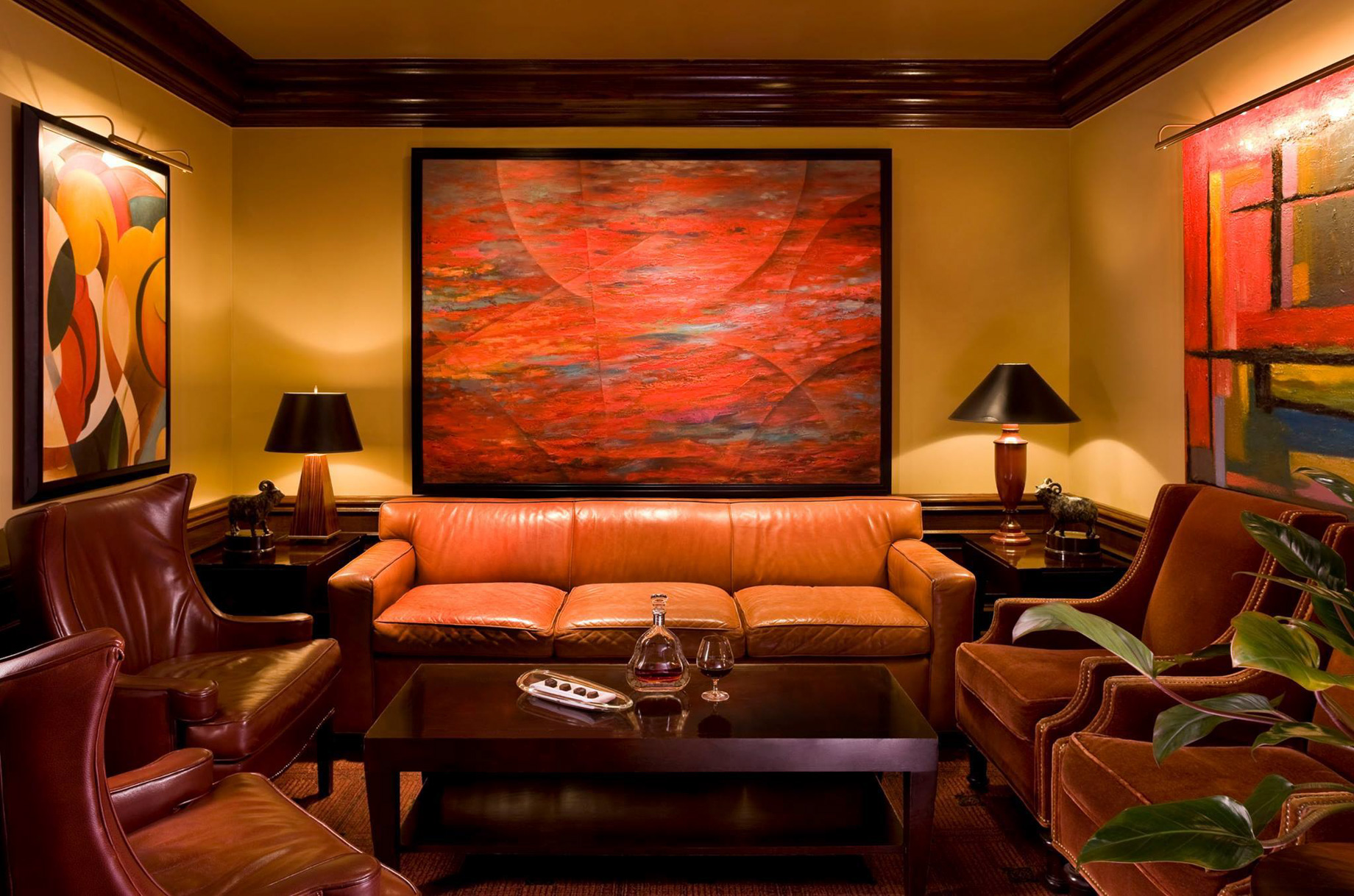 The St. Regis Houston Hotel – Houston, TX, USA – Remington Bar Decor