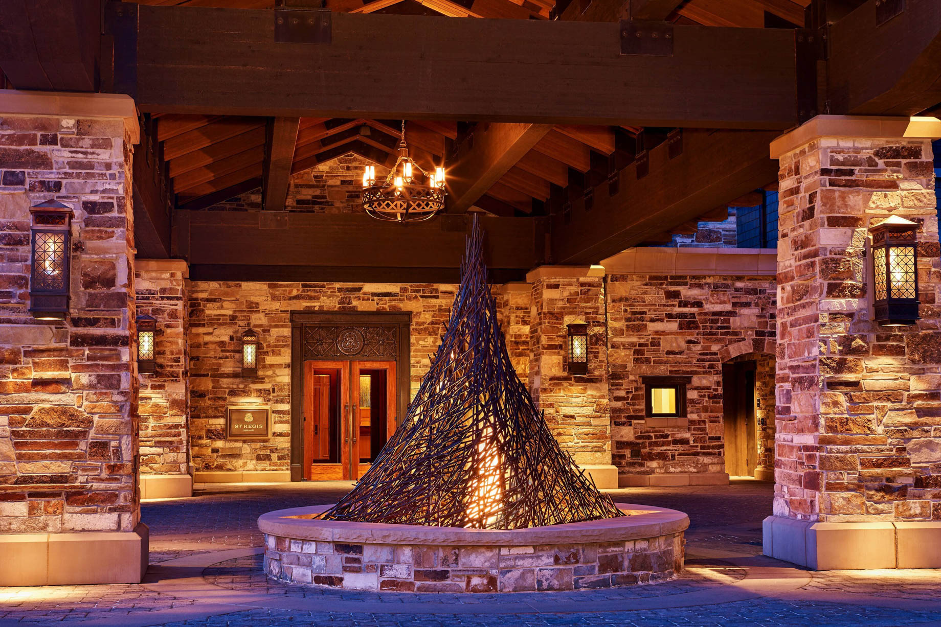 The St. Regis Deer Valley Resort – Park City, UT, USA – Exterior Lower Resort Porte Cochere with Fire Feature