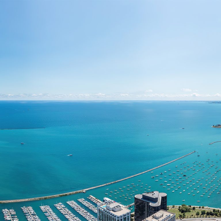 The St. Regis Chicago Hotel – Chicago, IL, USA – Day View Marina