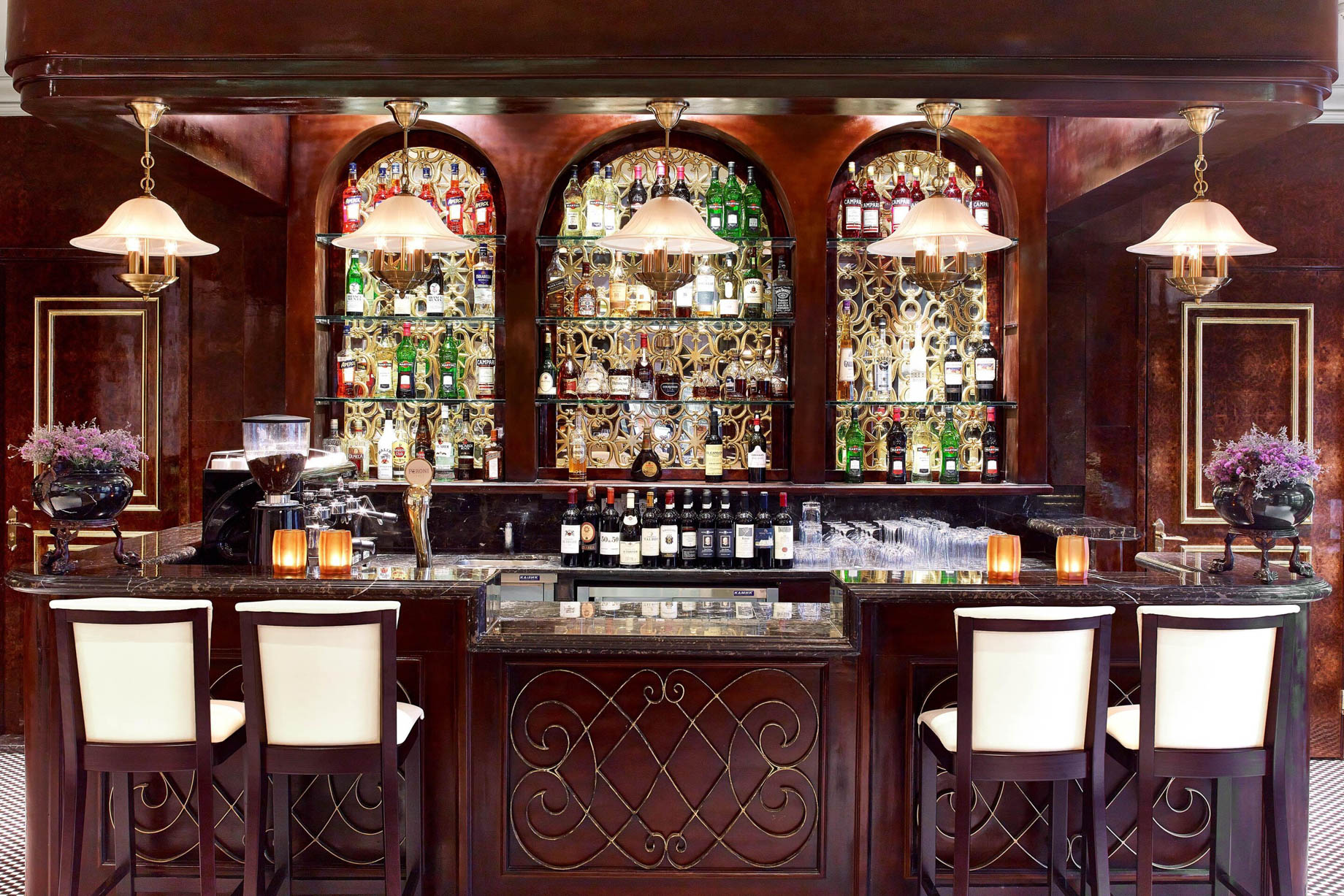 The St. Regis Moscow Nikolskaya Hotel - Moscow, Russia - Italian Osteria A Tavola Bar