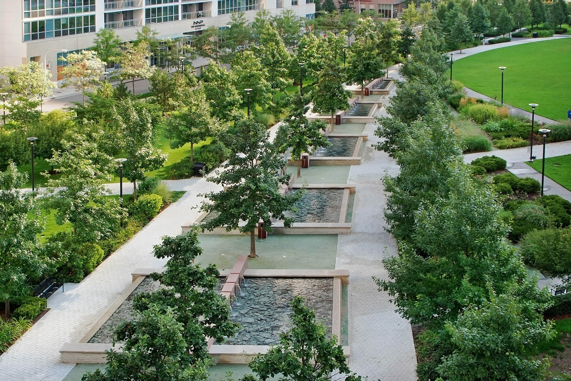 The St. Regis Chicago Hotel - Chicago, IL, USA - Lakeshore East Park View