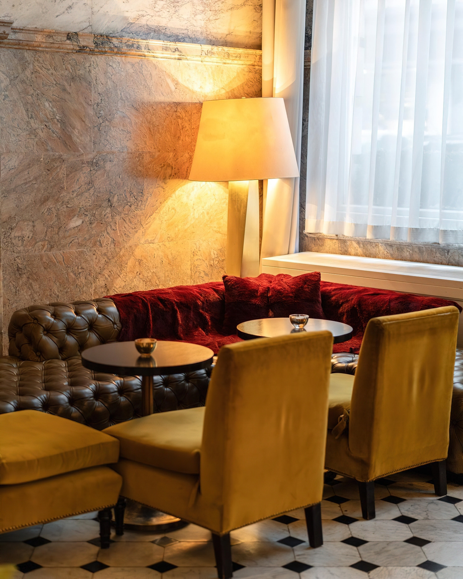 The London EDITION Hotel – London, United Kingdom – Lobby Corner Seating
