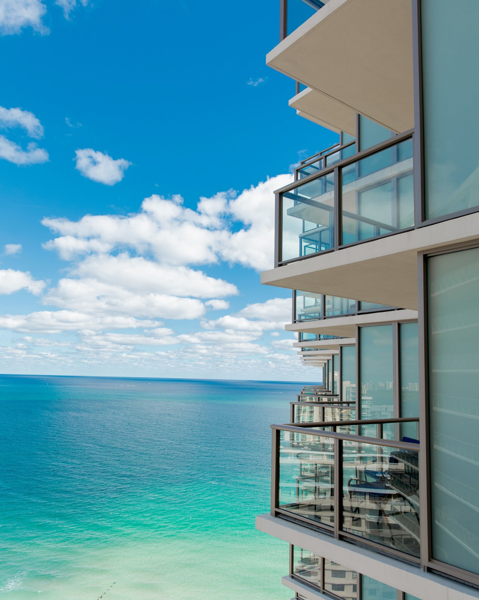 The St. Regis Bal Harbour Resort – Miami Beach, FL, USA – Tower Endless Ocean Views