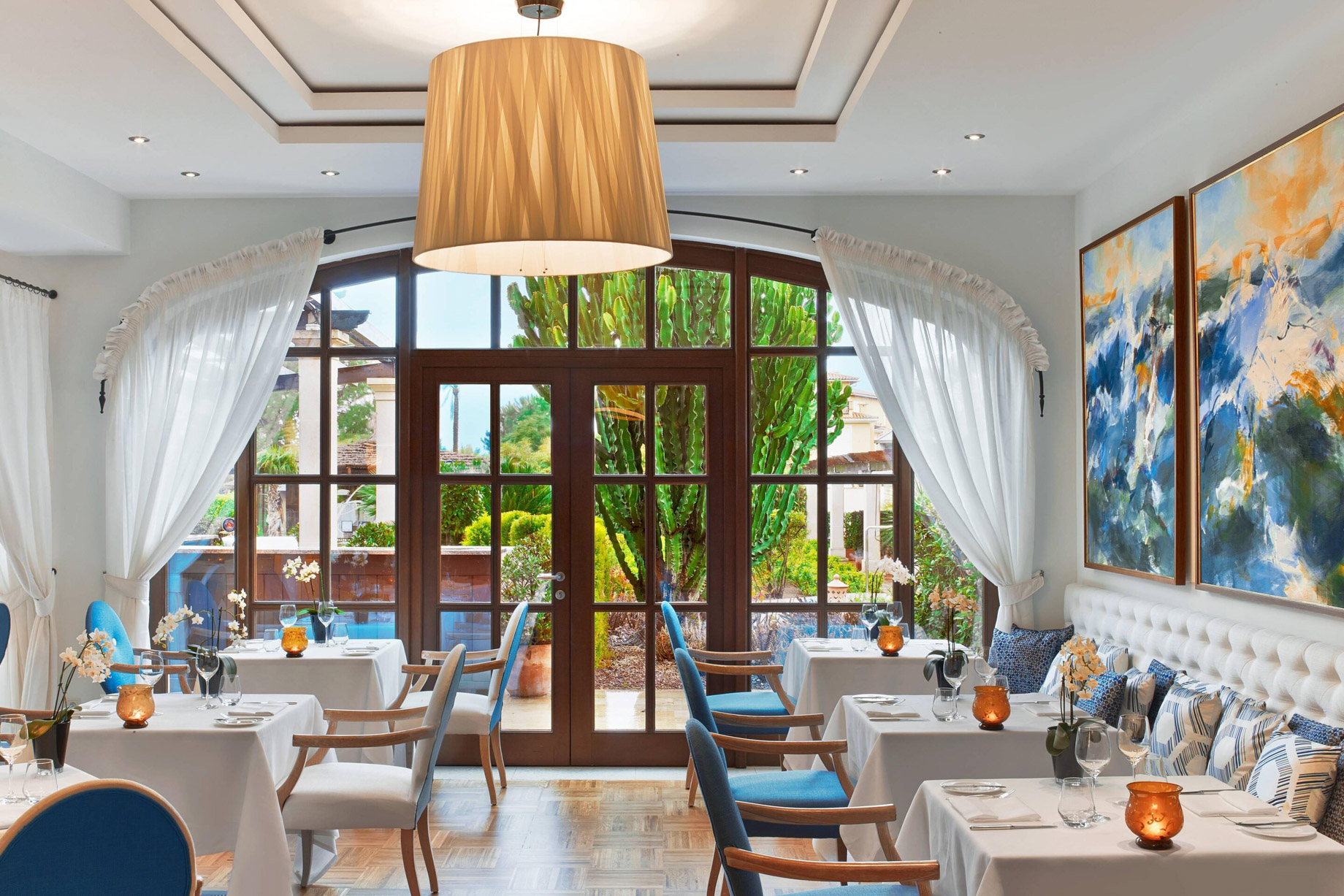 The St. Regis Mardavall Mallorca Resort – Palma de Mallorca, Spain – Aqua Restaurant Decor