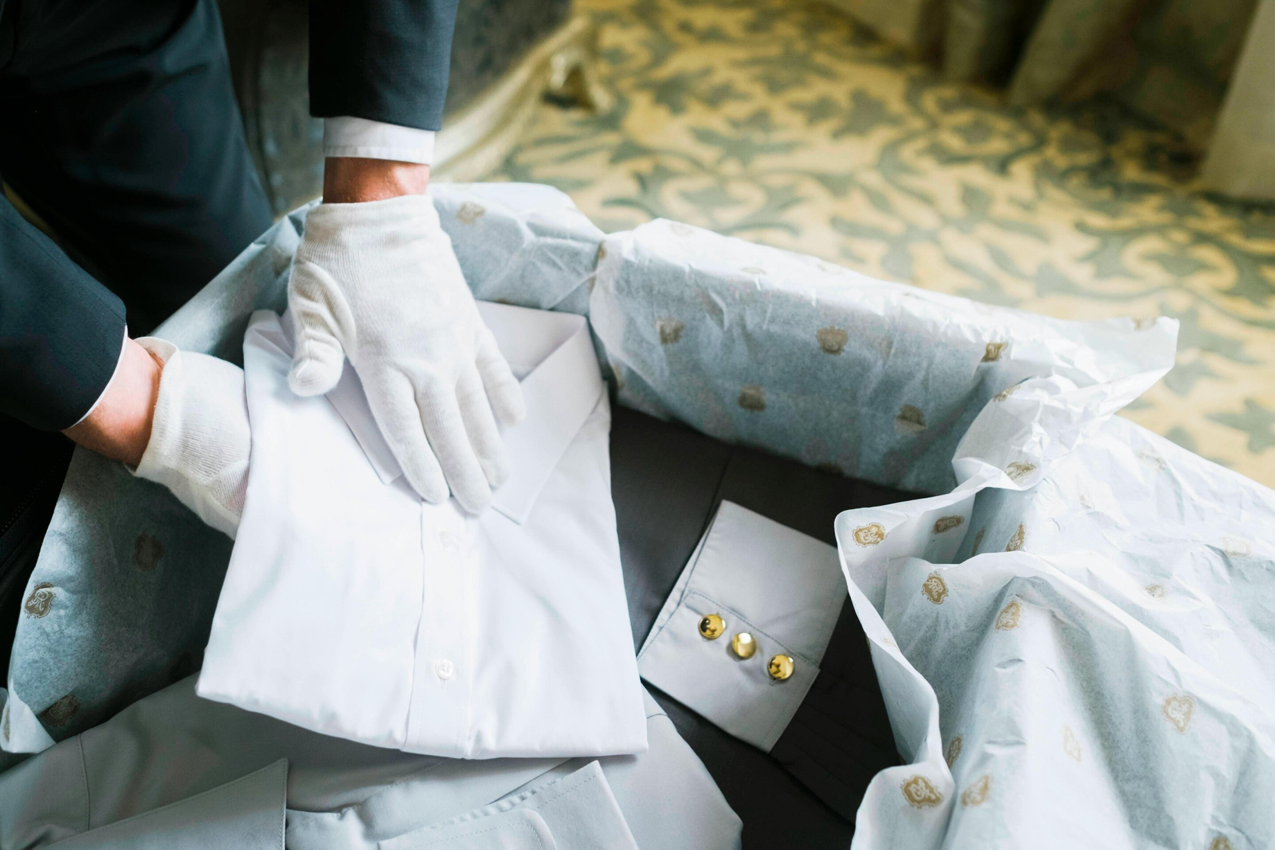 The St. Regis Moscow Nikolskaya Hotel - Moscow, Russia - Personal Butler Service Laundry
