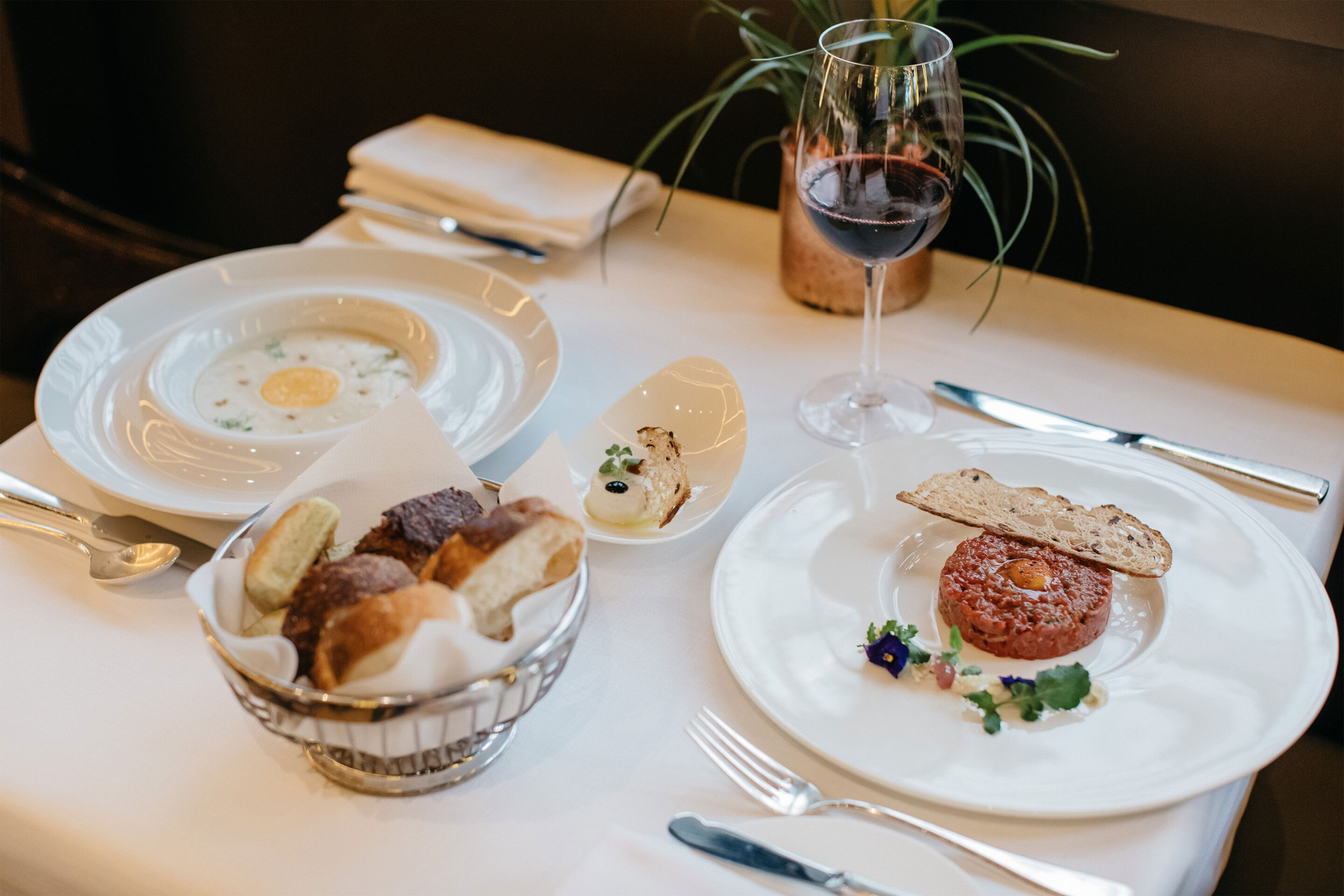 The St. Regis Istanbul Hotel – Istanbul, Turkey – St. Regis Brasserie Dinner