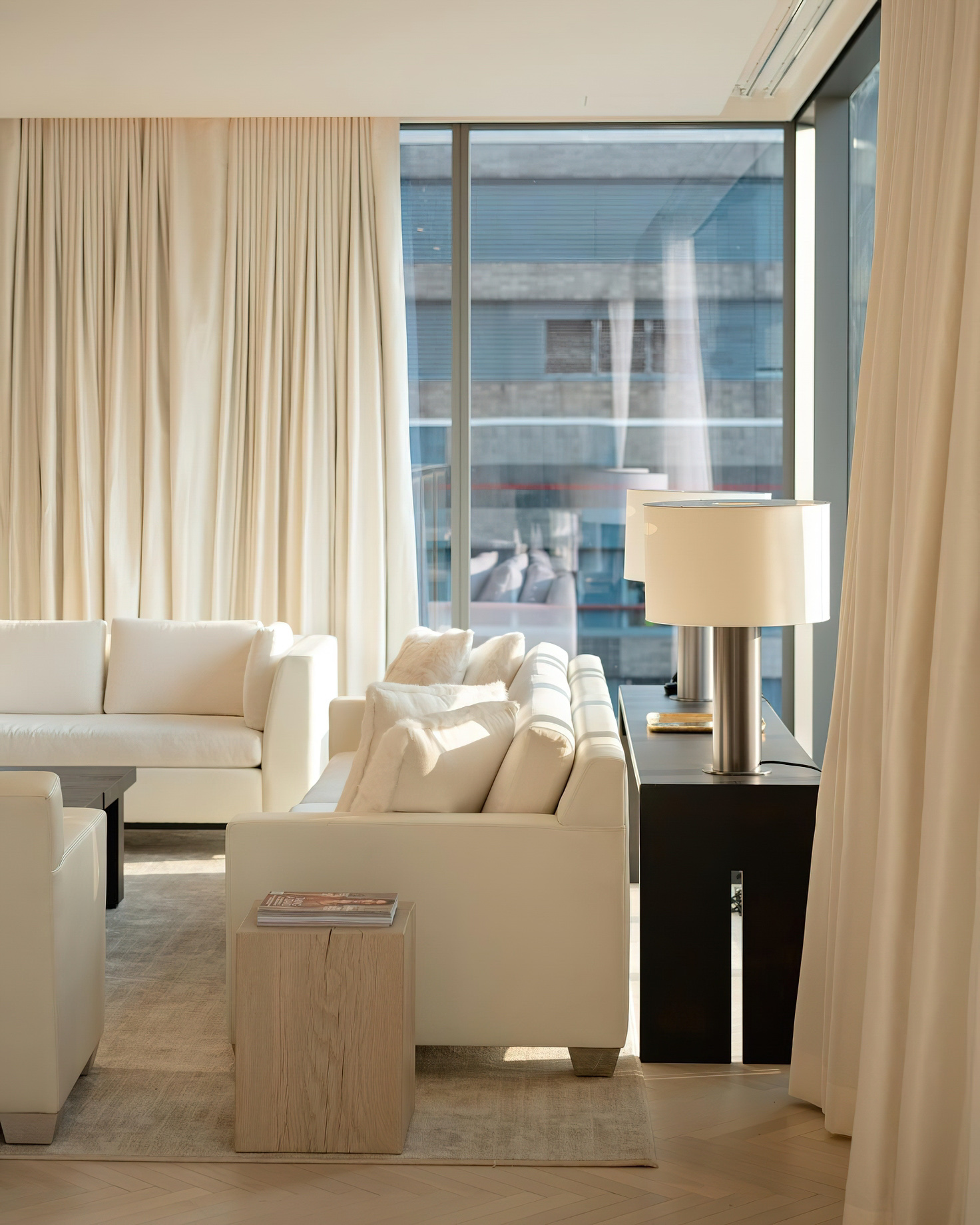 The Times Square EDITION Hotel - New York, NY, USA - Curated Luxury Interiors
