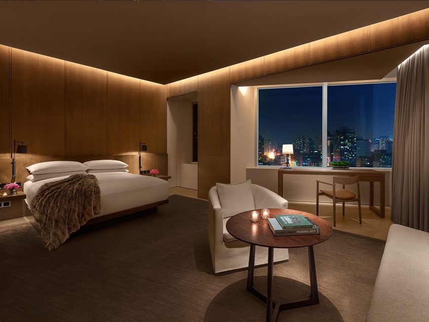 The Shanghai EDITION Hotel - Shanghai, China - Bund View Loft Room