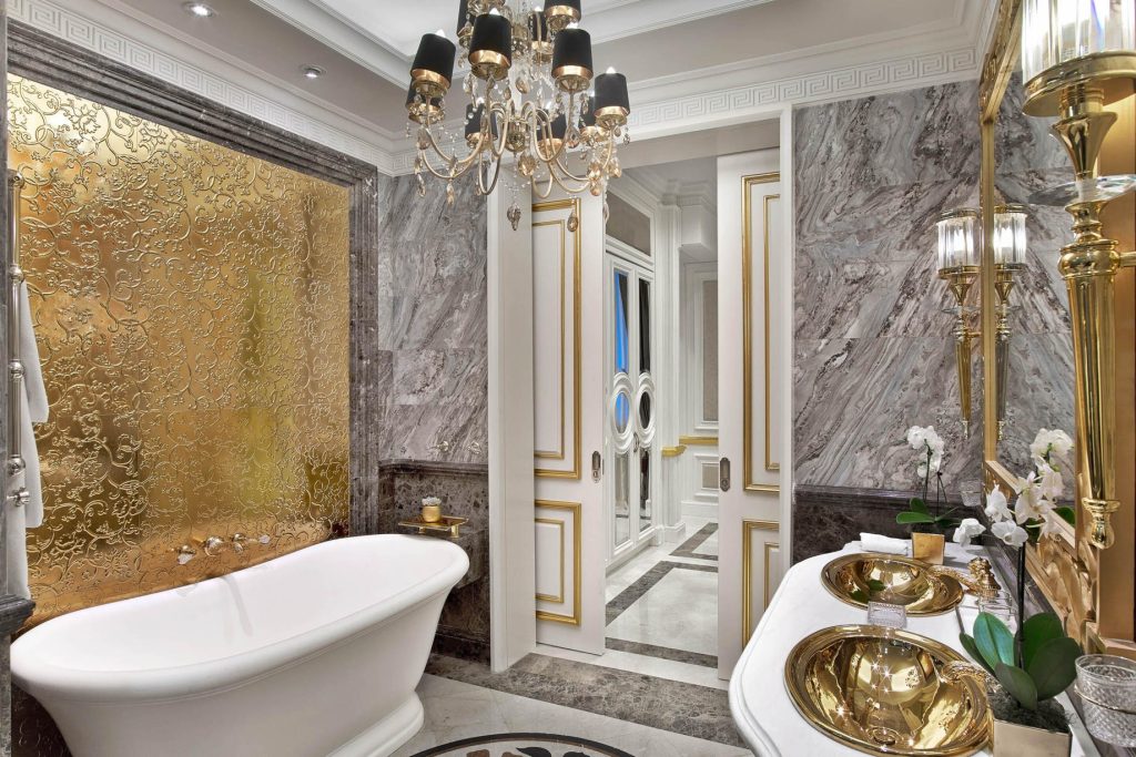 The St. Regis Moscow Nikolskaya Hotel - Moscow, Russia - Presidential Suite Bathroom