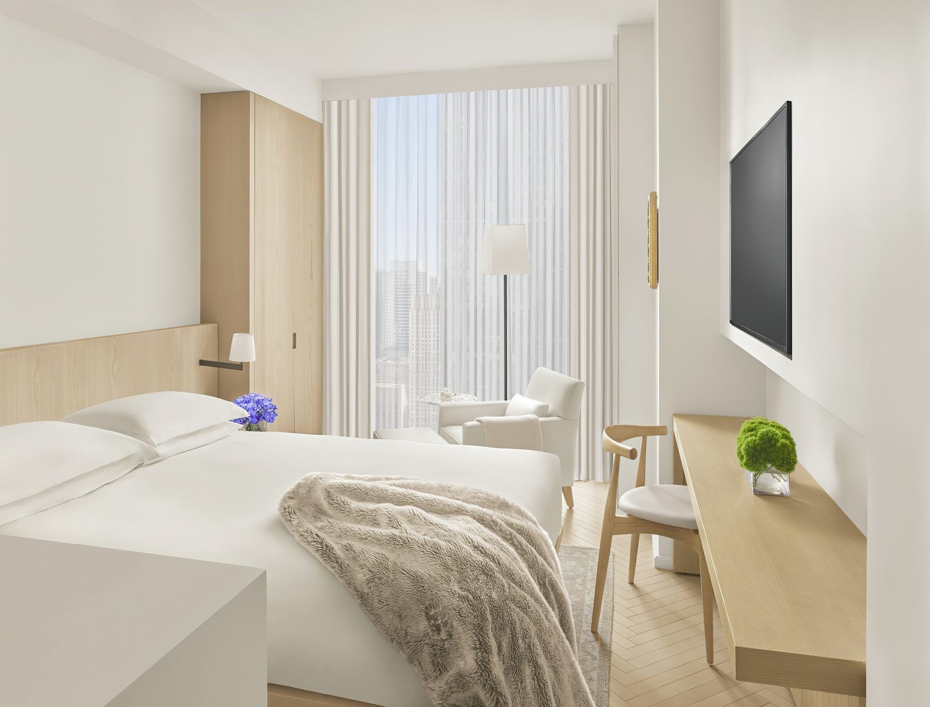 The Times Square EDITION Hotel – New York, NY, USA – Guest Queen Bedroom