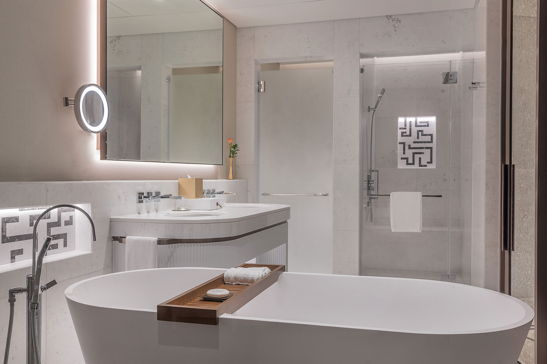 The St. Regis Dubai The Palm Jumeirah Hotel – Dubai, UAE – Guest Bathroom Tub and Vanity