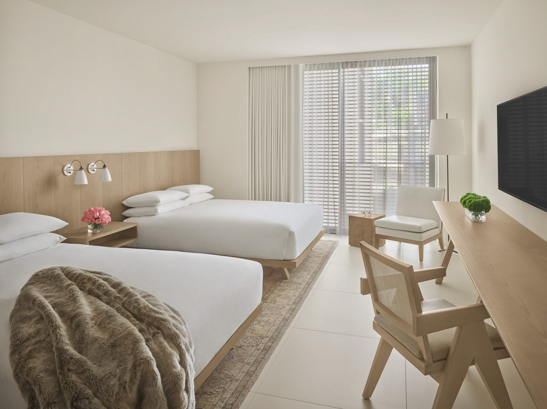 The West Hollywood EDITION Hotel – West Hollywood, CA, USA – Guest Bedroom Queen Beds