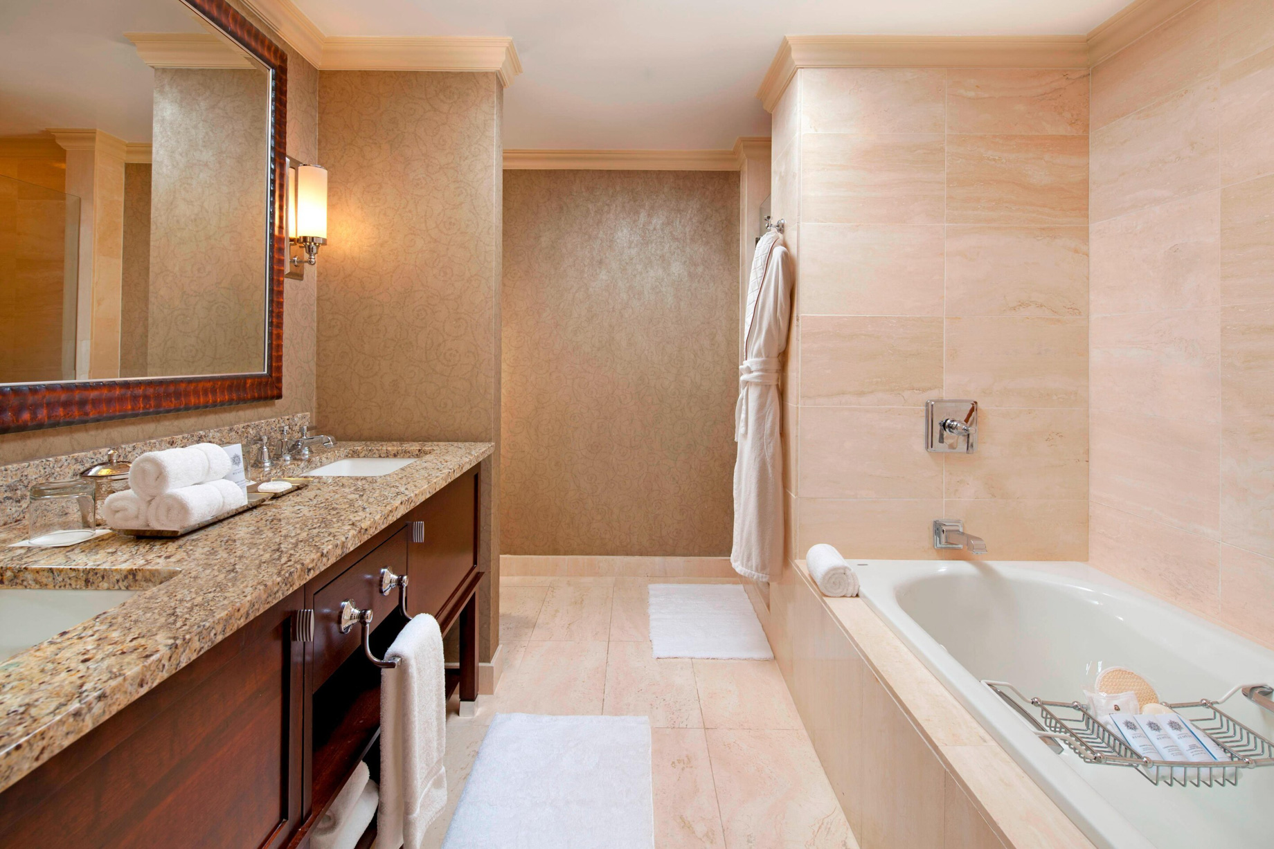 The St. Regis Houston Hotel – Houston, TX, USA – Astor ST. Regis Suite Bathroom