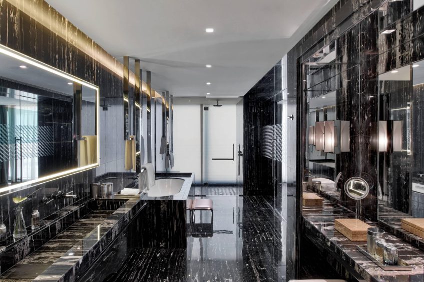 The St. Regis Istanbul Hotel - Istanbul, Turkey - Bentley Suite Bathroom