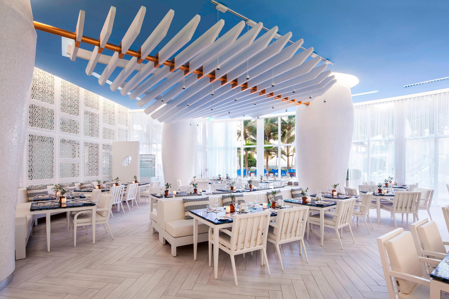 The St. Regis Bal Harbour Resort – Miami Beach, FL, USA – Atlantikos