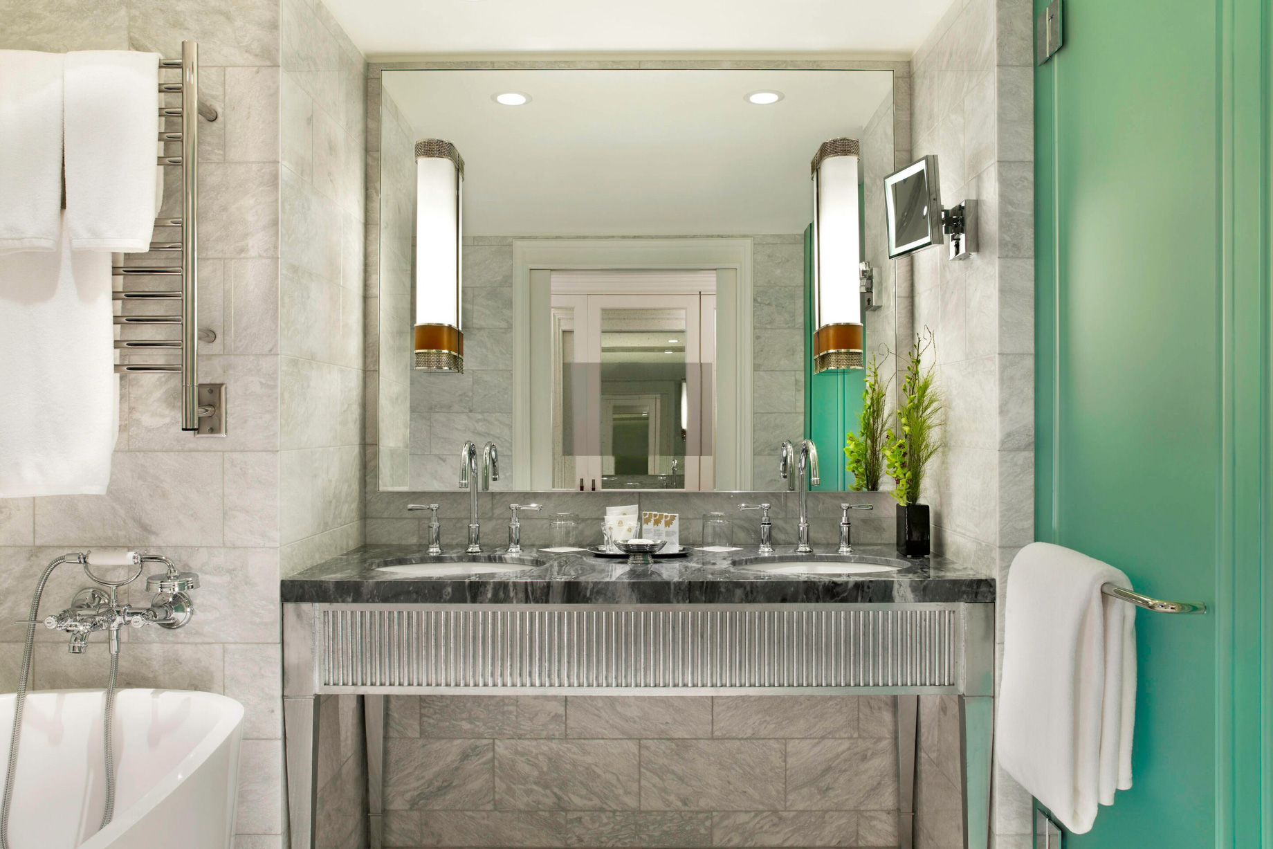 The St. Regis Aspen Resort – Aspen, CO, USA – Deluxe Double Guest Bathroom