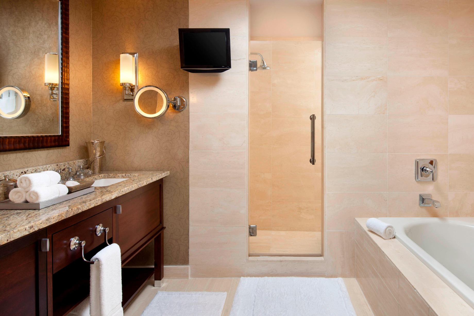 The St. Regis Houston Hotel – Houston, TX, USA – Governor’s Suite Bathroom Tub and Shower