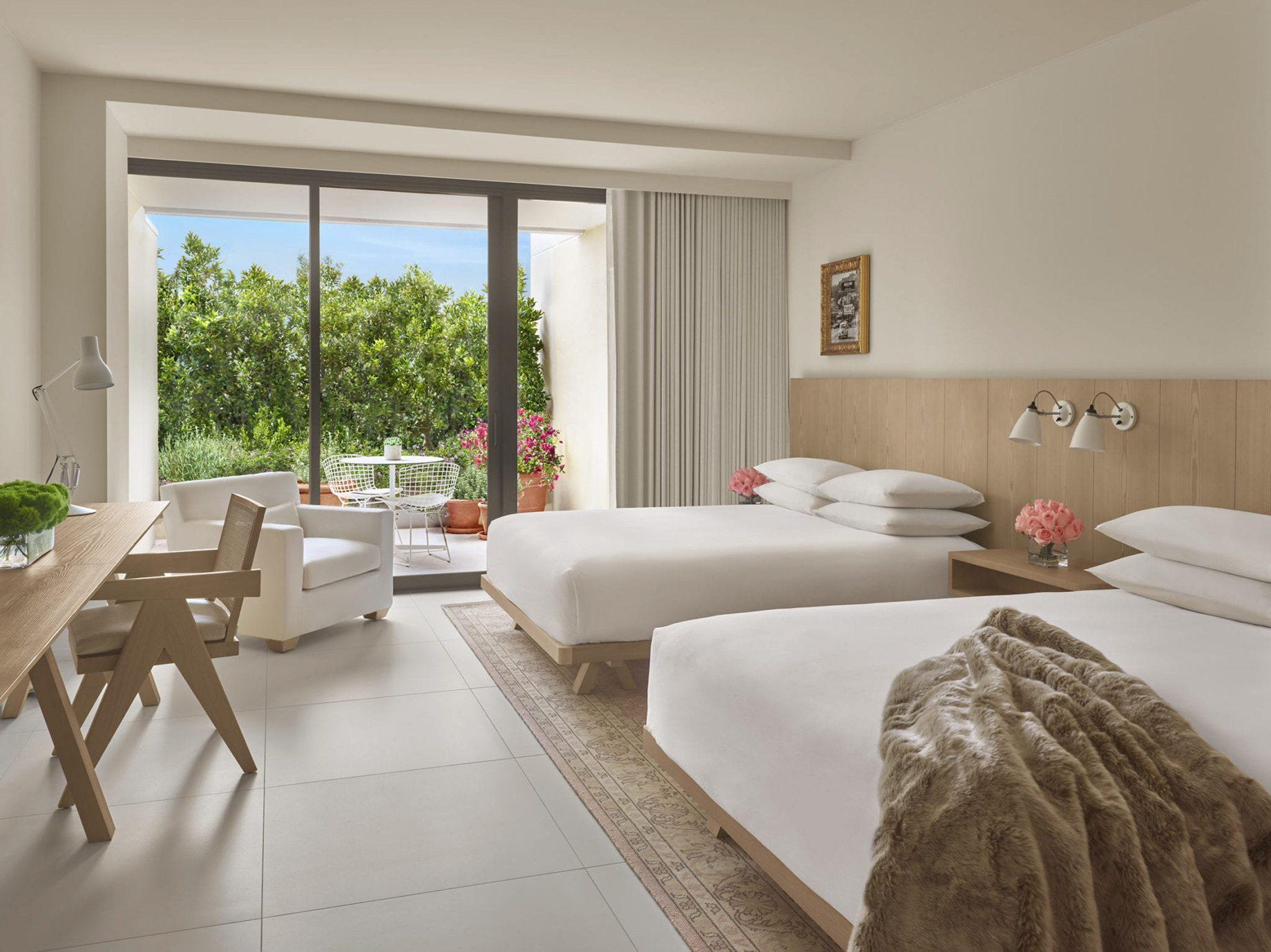 The West Hollywood EDITION Hotel – West Hollywood, CA, USA – Guest Bedroom Beds