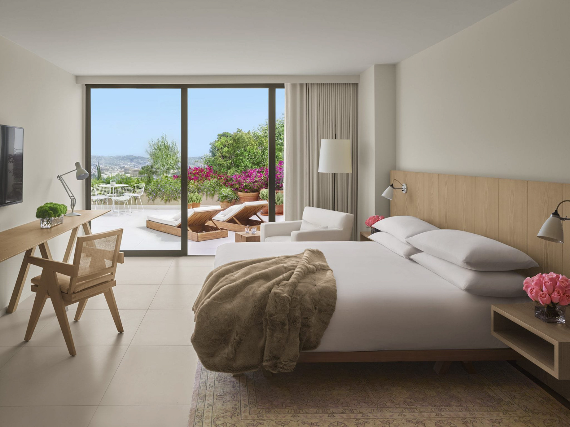 The West Hollywood EDITION Hotel – West Hollywood, CA, USA – Guest Bedroom View