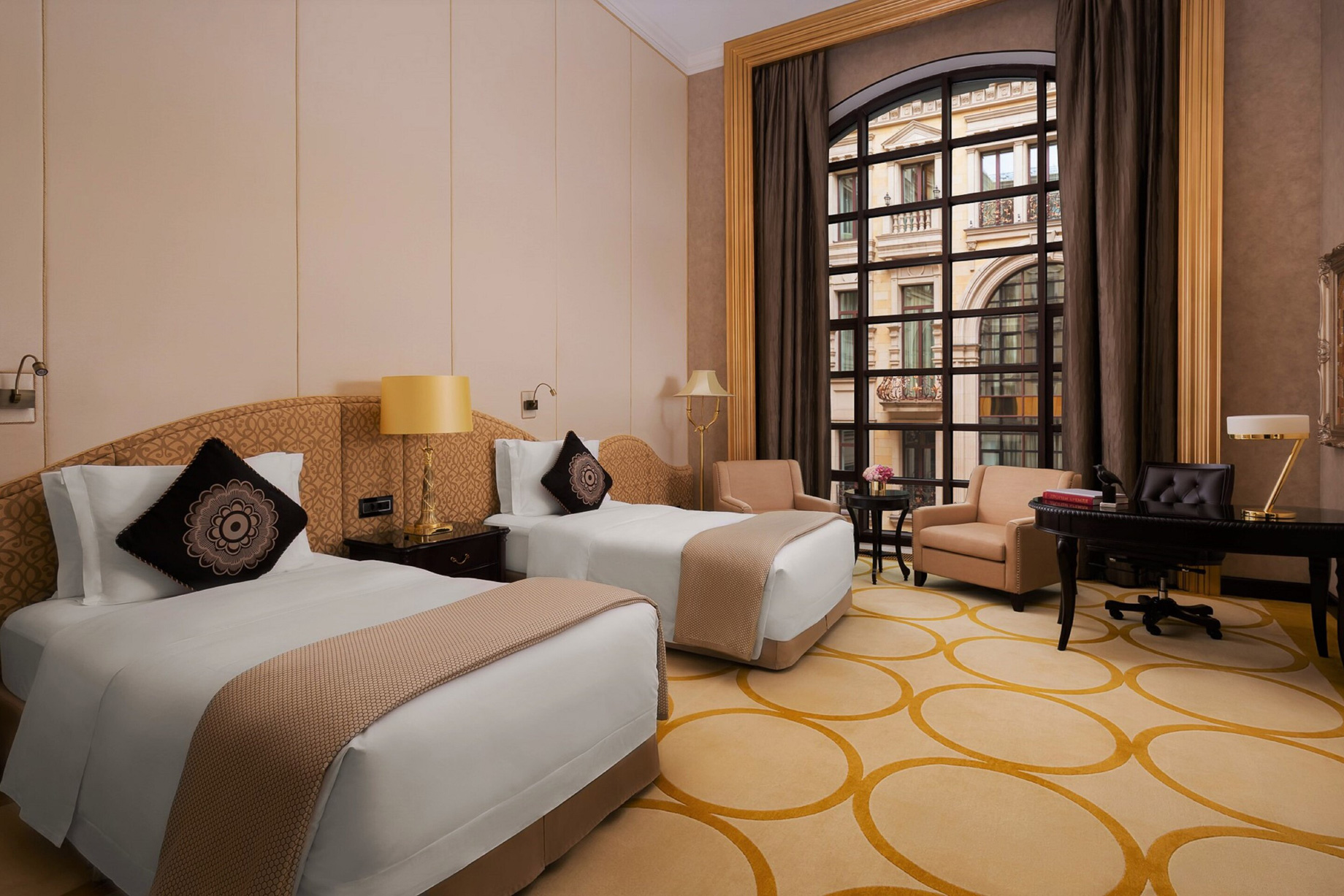 The St. Regis Moscow Nikolskaya Hotel - Moscow, Russia - Deluxe Twin Room Decor