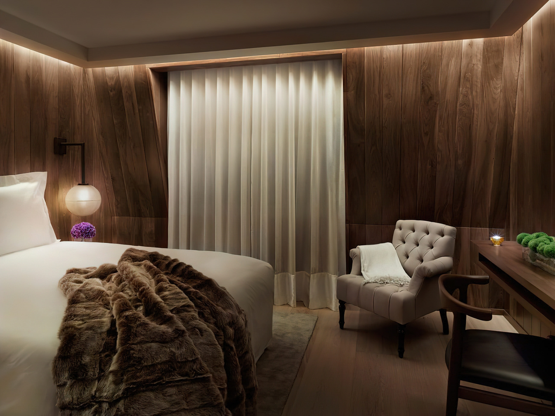 The London EDITION Hotel – London, United Kingdom – Superior Guest Bedroom