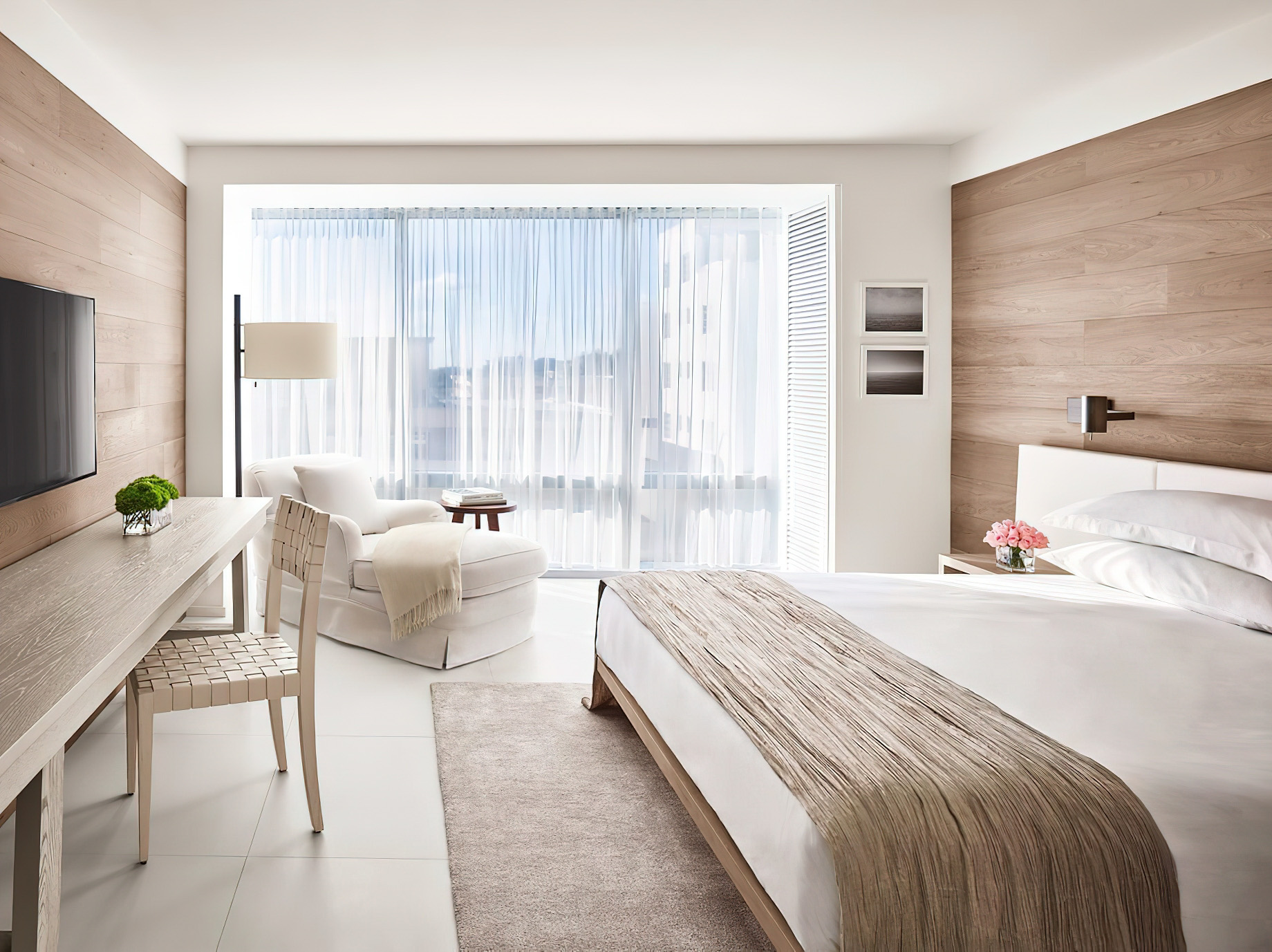 The Miami Beach EDITION Hotel – Miami Beach, FL, USA – Standard King Bedroom