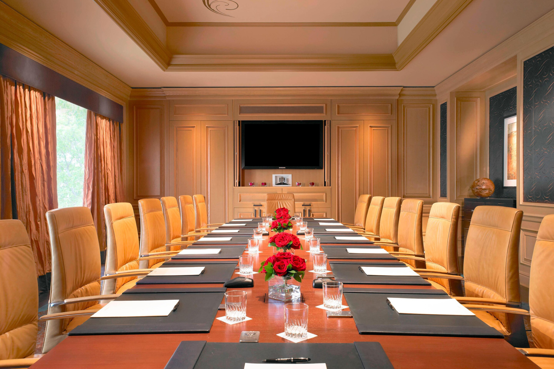 The St. Regis Houston Hotel – Houston, TX, USA – John Jacob Astor Boardroom