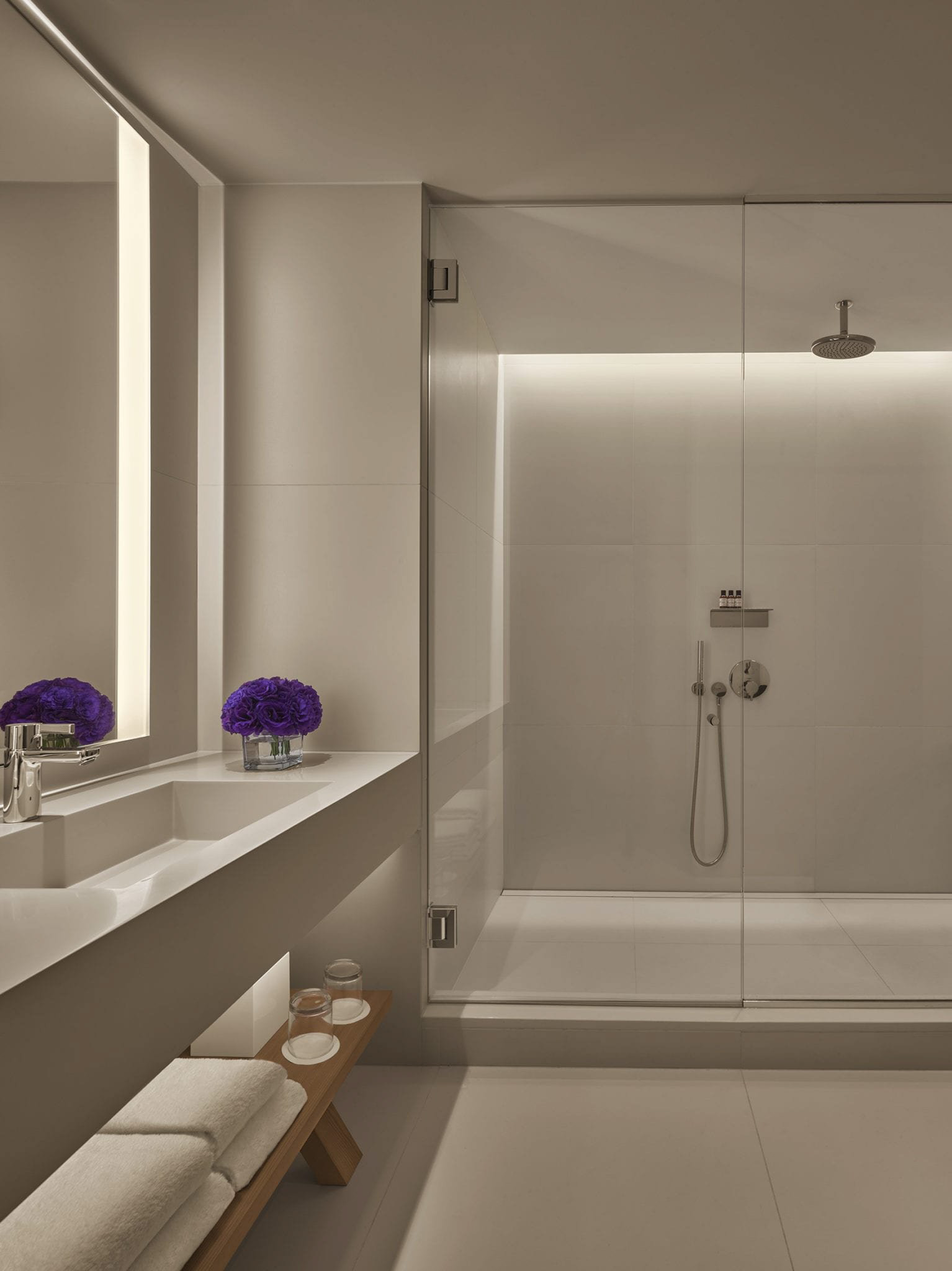 The West Hollywood EDITION Hotel – West Hollywood, CA, USA – Guest Bathroom