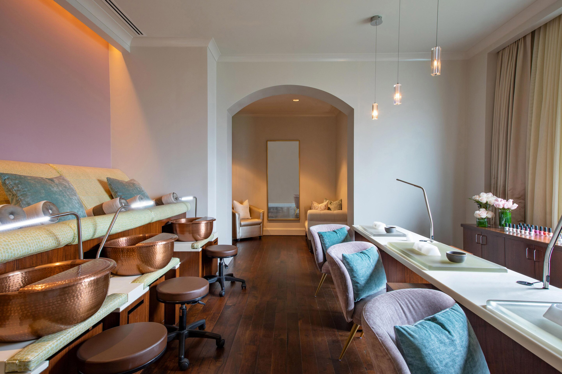 The St. Regis Atlanta Hotel - Atlanta, GA, USA - Spa Manicure Salon