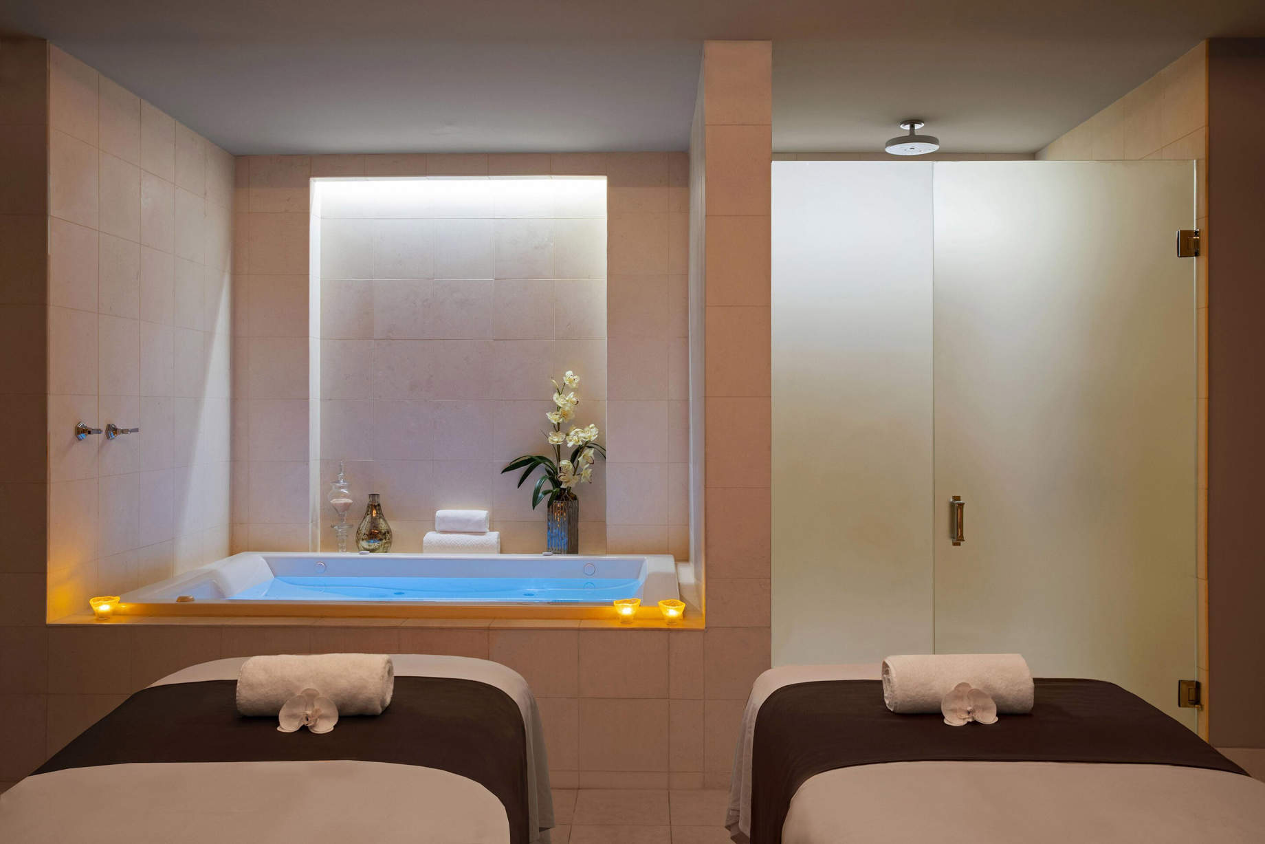 The St. Regis Atlanta Hotel – Atlanta, GA, USA – Spa Couples Massage Room