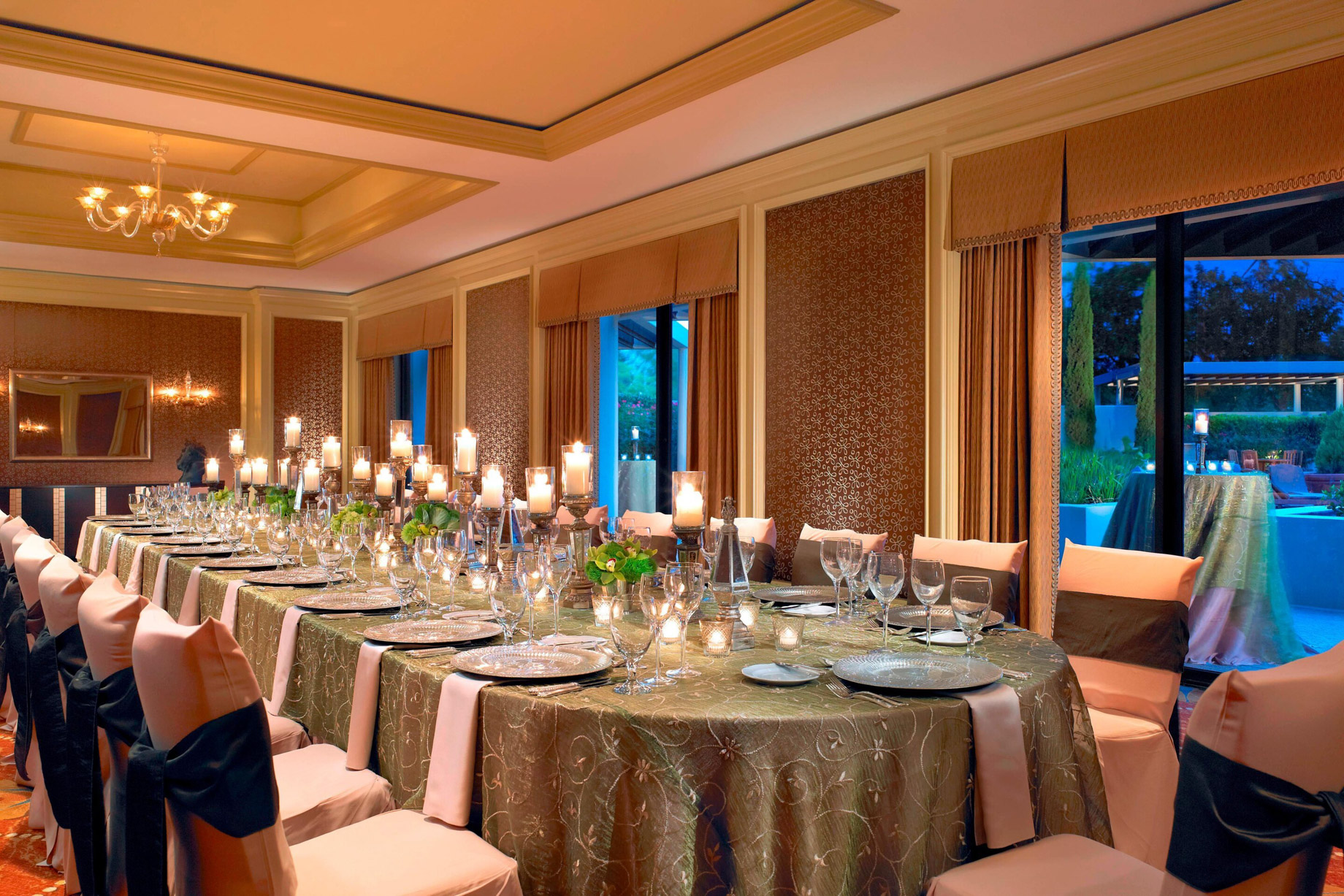 The St. Regis Houston Hotel – Houston, TX, USA – The Colonnade Meeting Room Banquet Setup