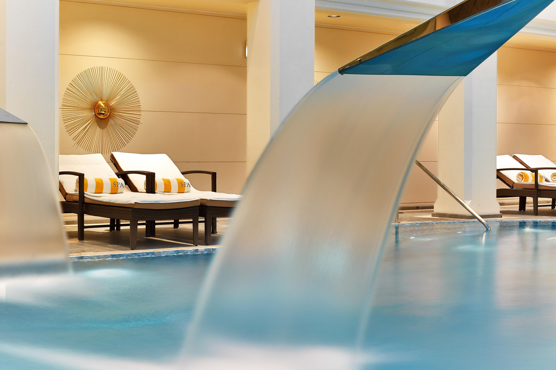 The St. Regis Moscow Nikolskaya Hotel - Moscow, Russia - Pool Fountains