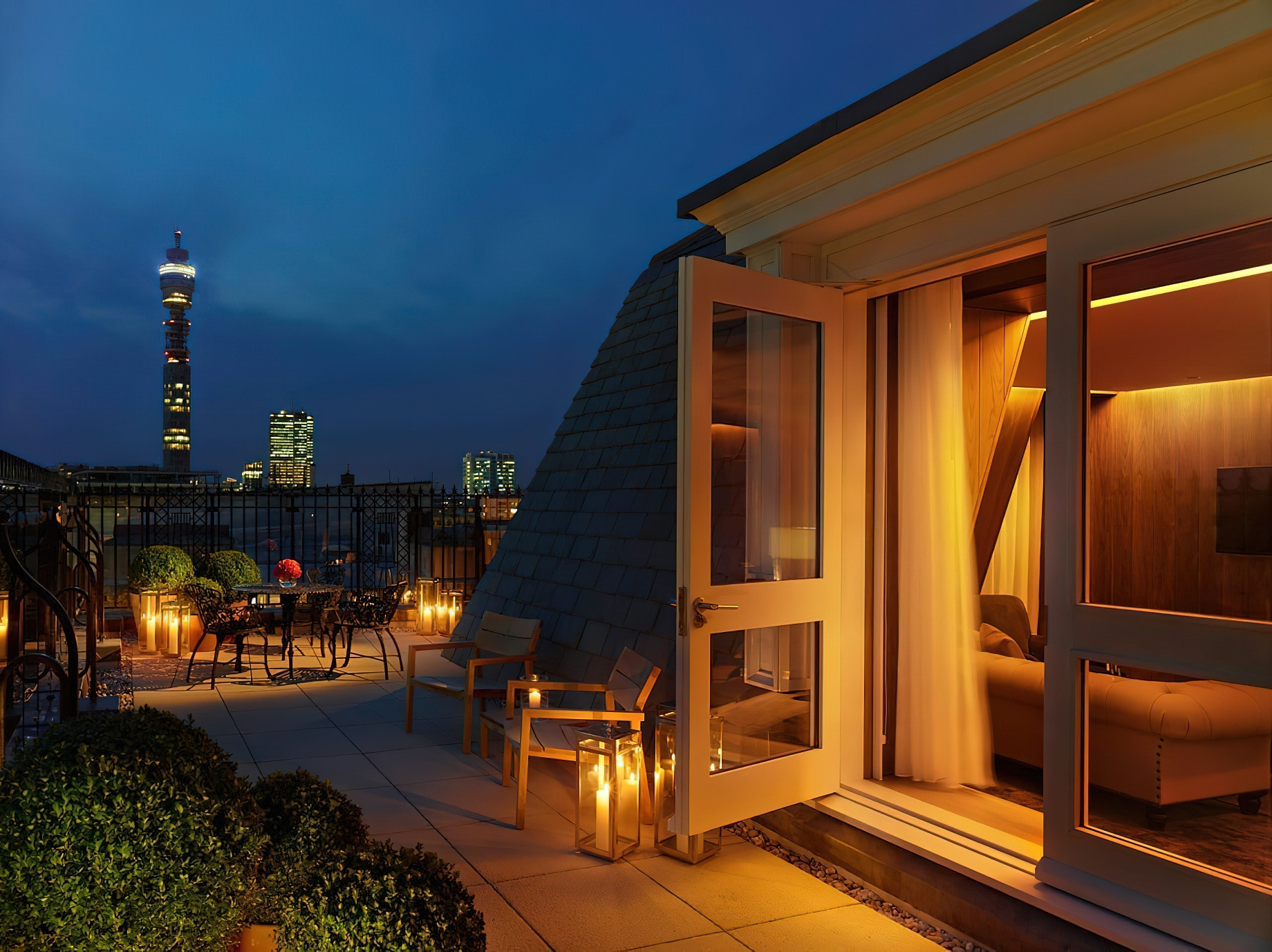 The London EDITION Hotel – London, United Kingdom – Exterior Terrace Night