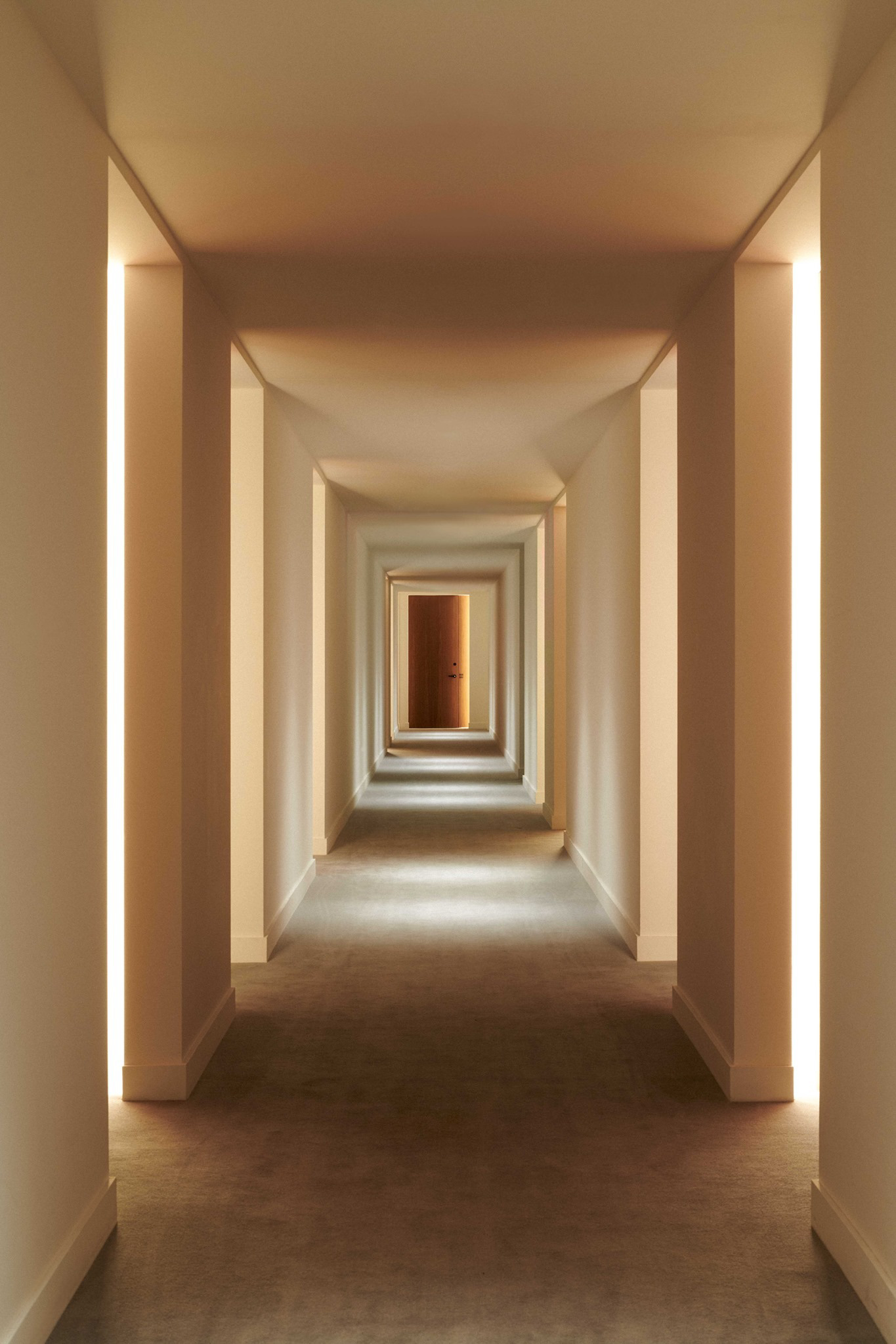 The West Hollywood EDITION Hotel – West Hollywood, CA, USA – Hallway