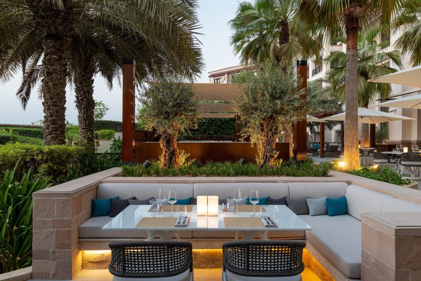 The St. Regis Saadiyat Island Resort - Abu Dhabi, UAE - Mazi Abu Dhabi Exterior Seating