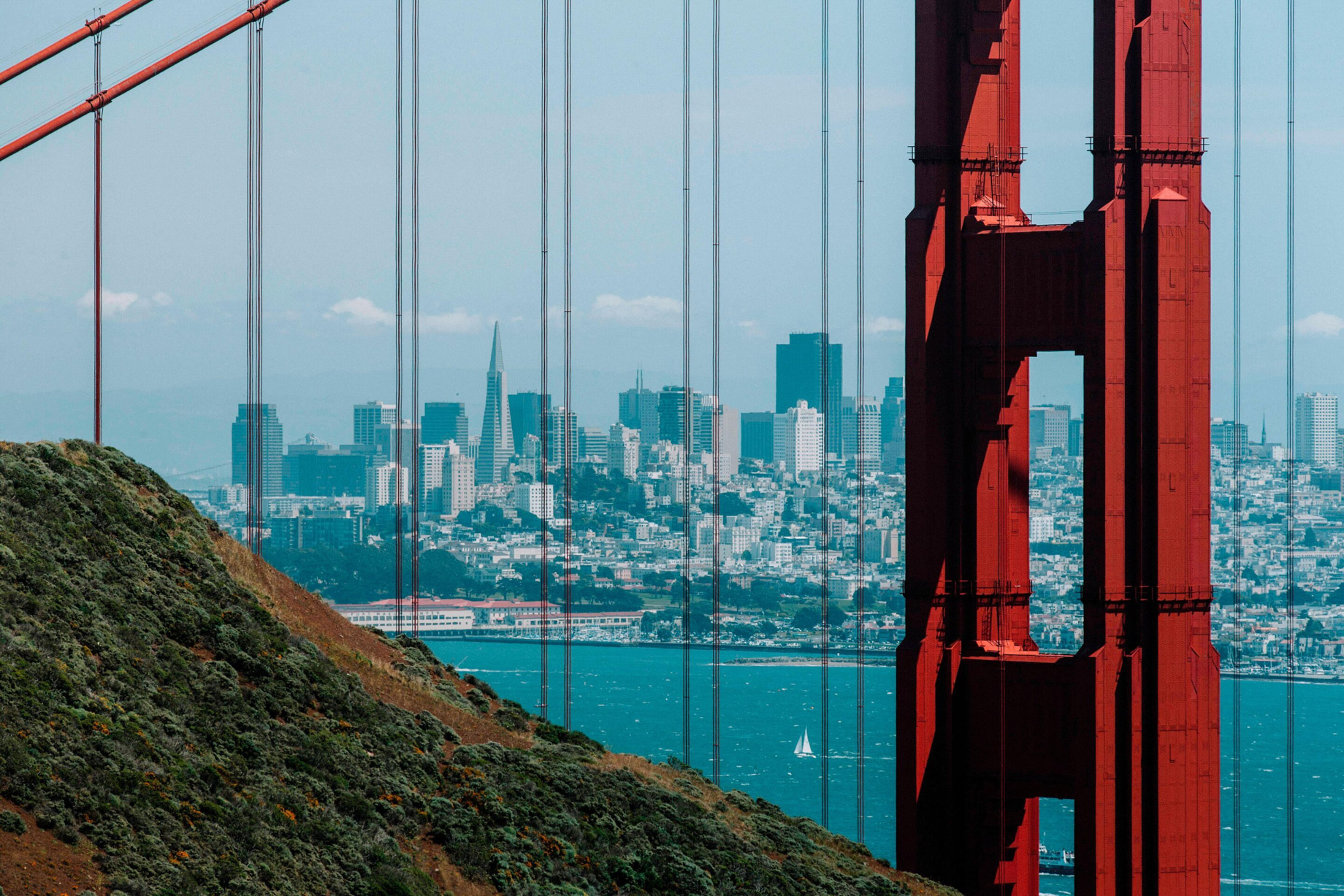 The St. Regis San Francisco Hotel – San Francisco, CA, USA – View of San Francisco Golden Gate Bridge