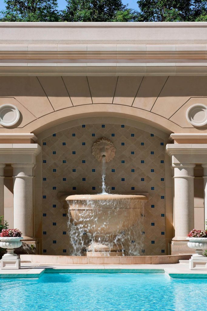 The St. Regis Atlanta Hotel - Atlanta, GA, USA - Pool Fountain