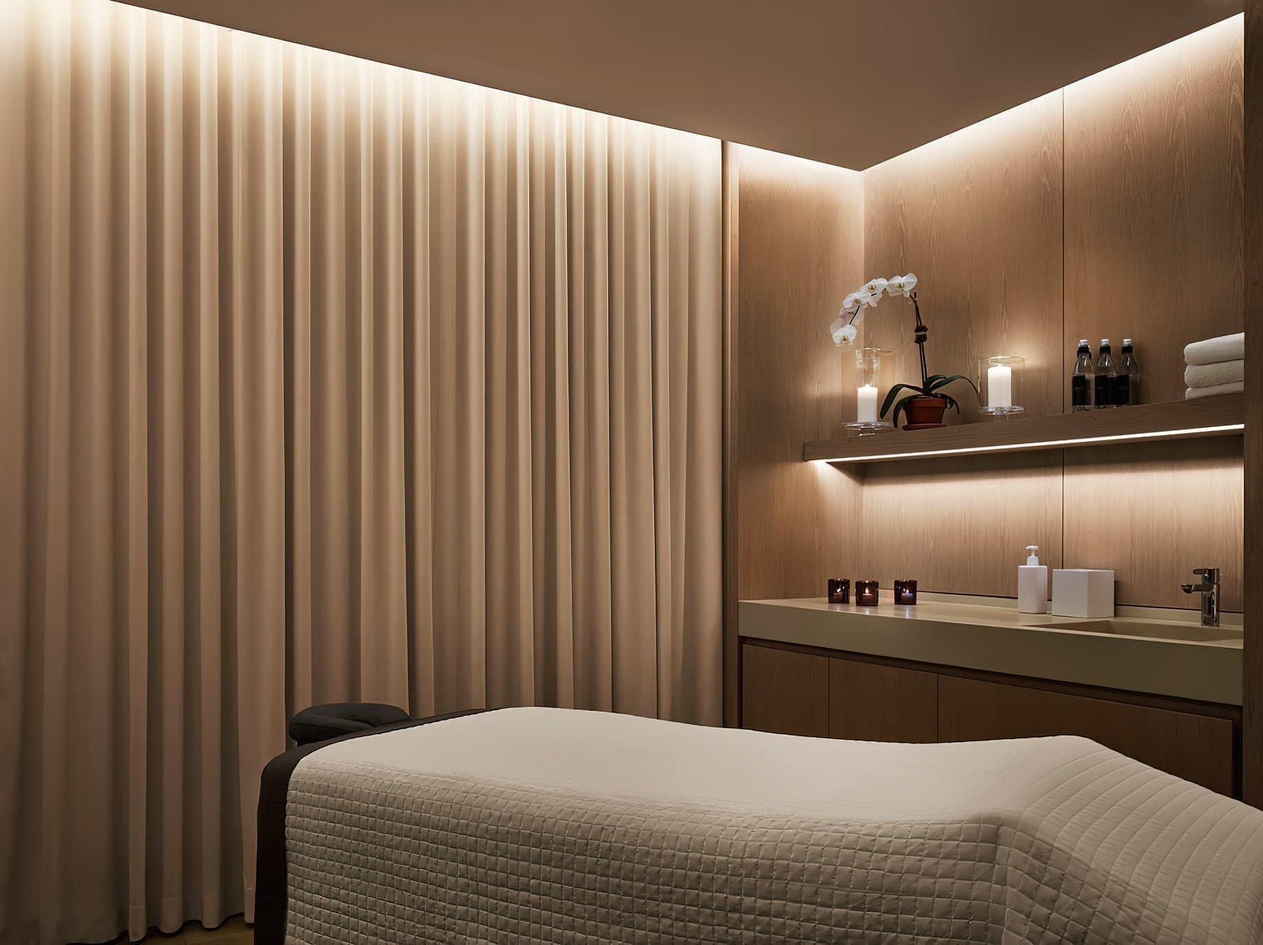 The New York EDITION Hotel – New York, NY, USA – Spa Treatment Room