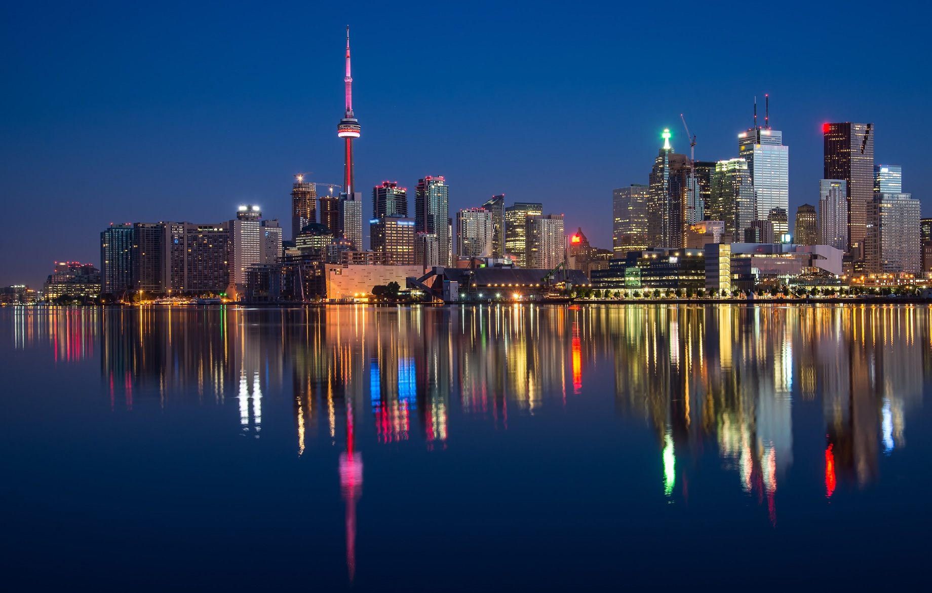 The St. Regis Toronto Hotel – Toronto, Ontario, Canada – Downtown Toronto Evening Lake View