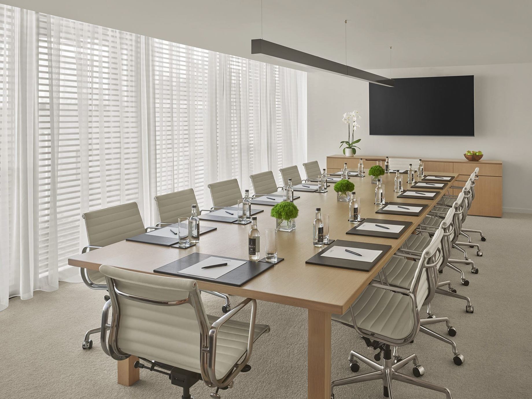 The West Hollywood EDITION Hotel – West Hollywood, CA, USA – Boardroom