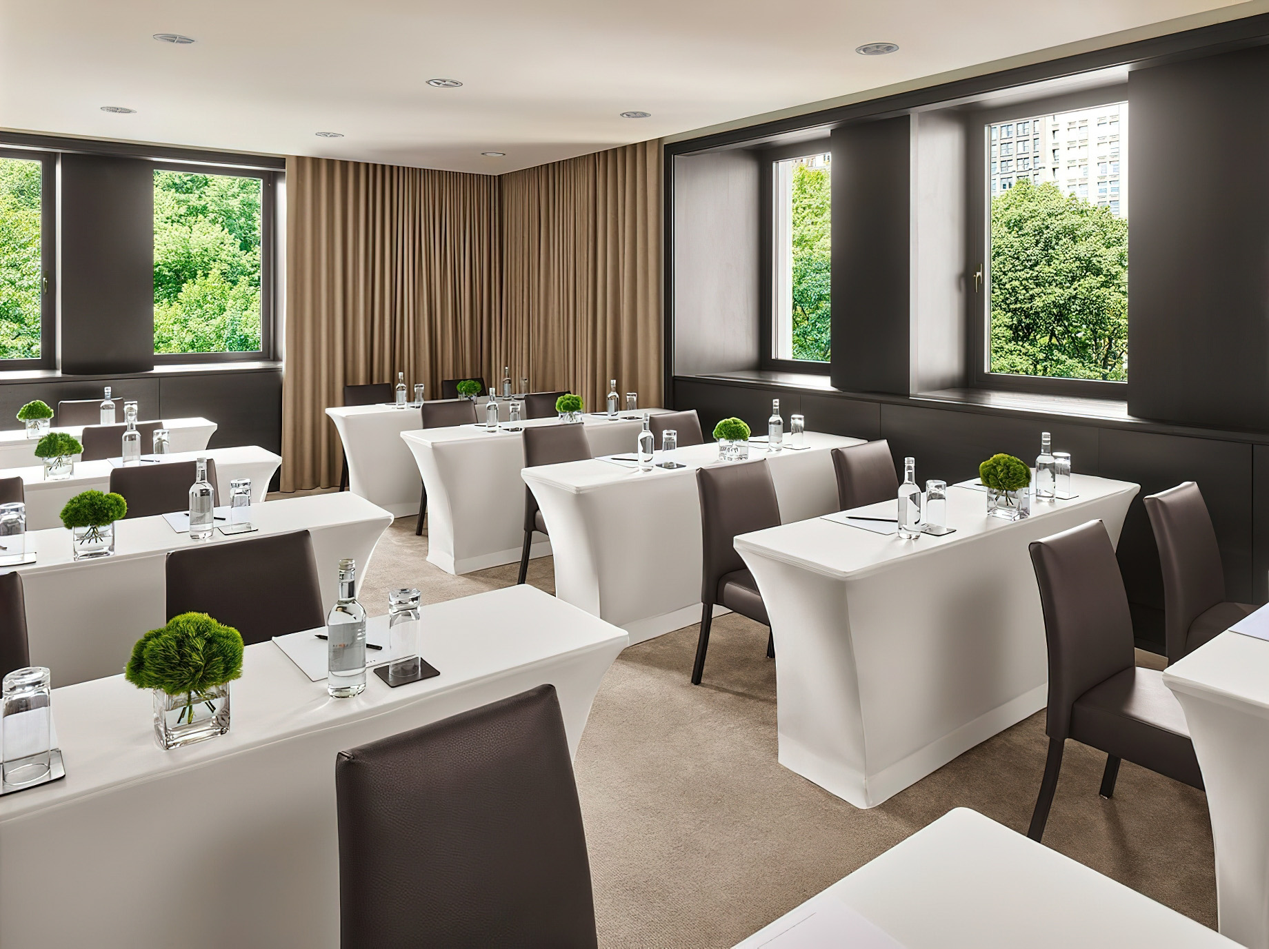 The New York EDITION Hotel – New York, NY, USA – Meeting Classroom