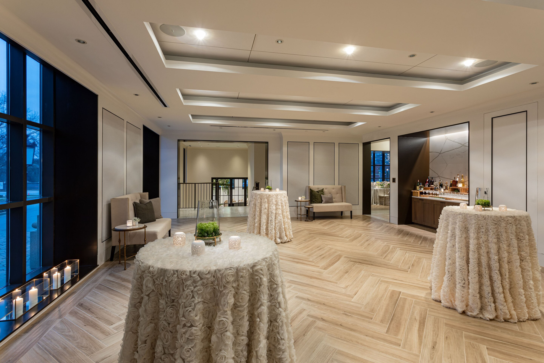 The St. Regis Atlanta Hotel - Atlanta, GA, USA - Maisonette Gallery Foyer